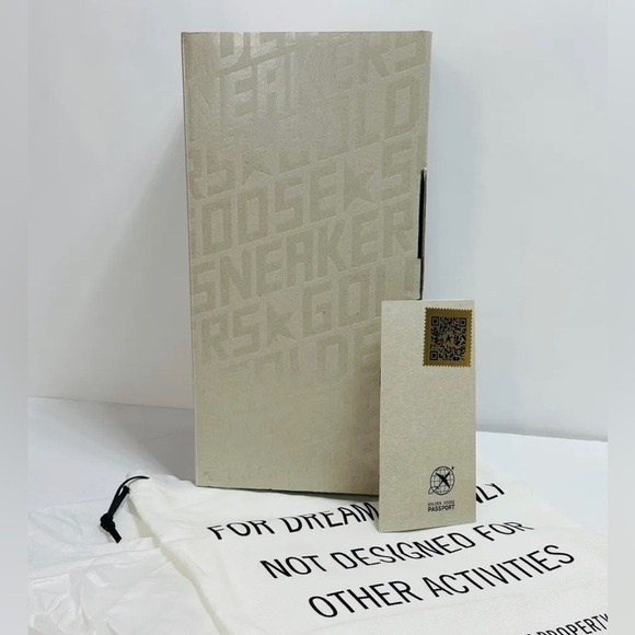 Golden Goose Sneaker Authentic BOX ,PASSPORT and DUSTBAG only - Picture 2 of 12